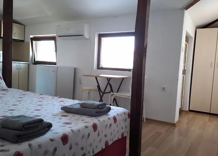 Estreya Gasthof Zarewo